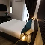 Lejlighed Mediterraneo Luxury A Via Toledo, Super Napoli