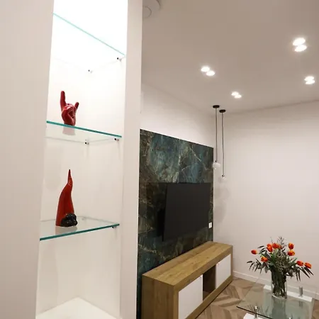 Mediterraneo Luxury A Via Toledo, Super Apartment Neapel