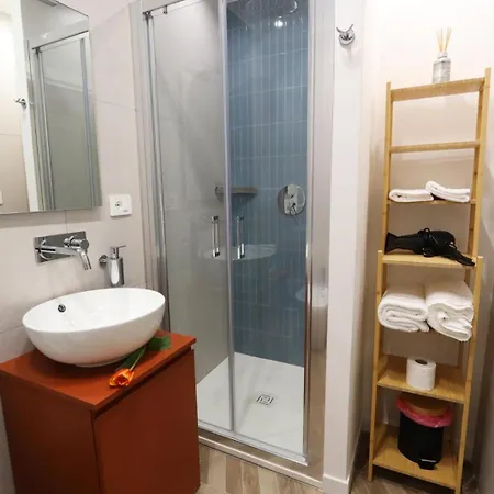 Apartment Mediterraneo Luxury A Via Toledo, Super Neapel
