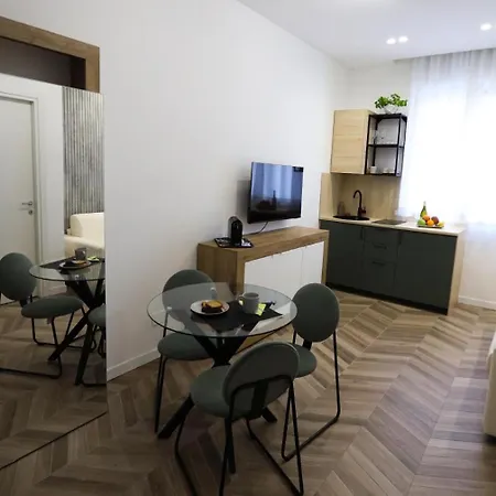 Mediterraneo Luxury A Via Toledo, Super * Neapel